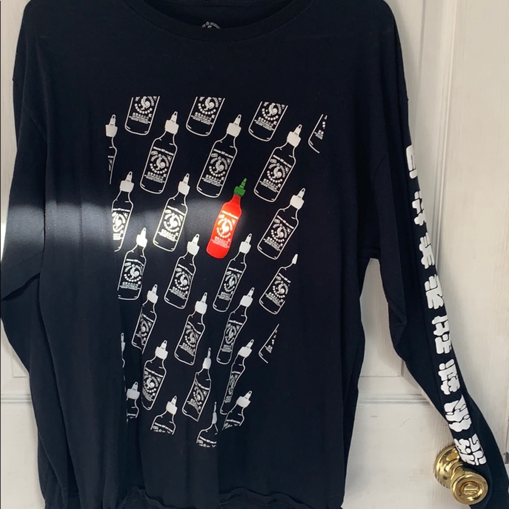 Sriracha tee